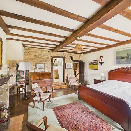 Maison Typique Dordogne Avec Piscine & Vue 펜션