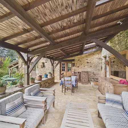 Maison Typique Dordogne Avec Piscine & Vue